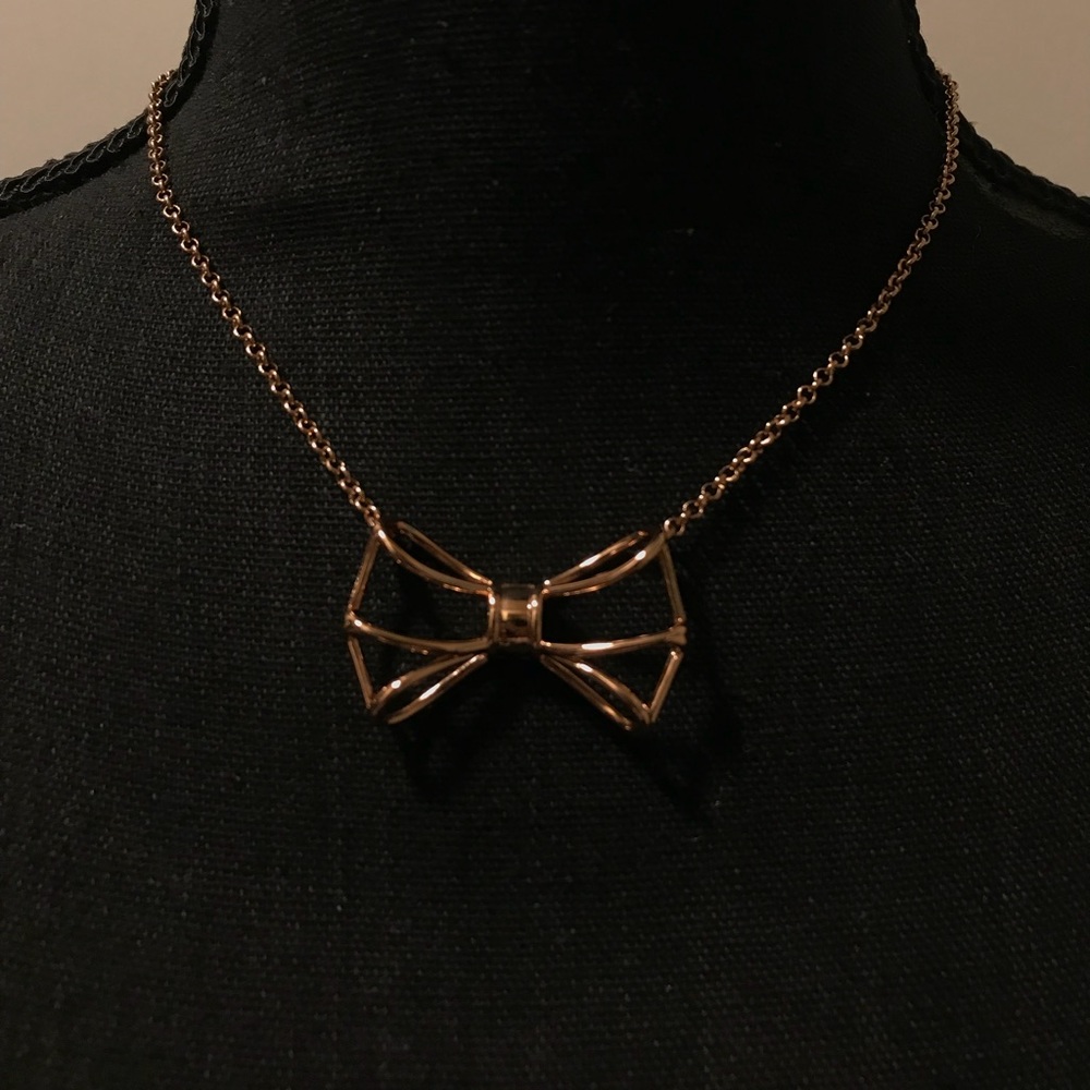 Ted Baker Gianni Geometric Bow Pendant / Necklace